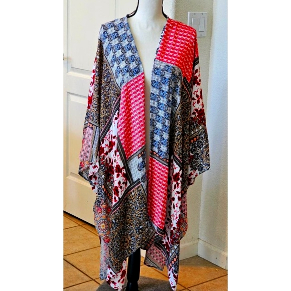 Wishlist Apparel Kimono Womens Top Floral Pattern Blue Red Key Hole Back